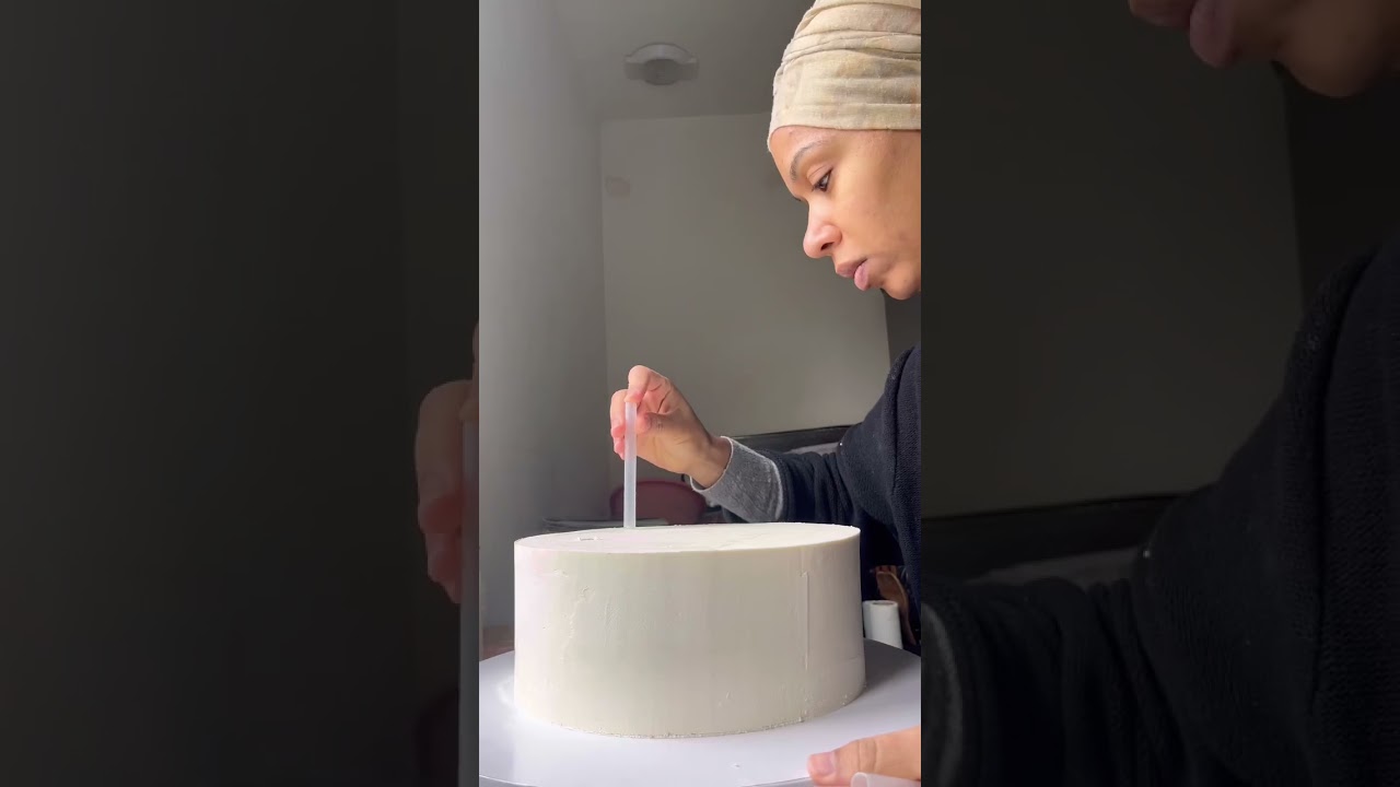 Montage wedding cake