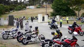 preview picture of video '2008 Glenelg to Hahndorf toy run'