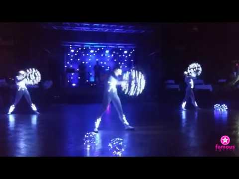 Evolution - taneční světelná show (FAMOUS AGENCY)