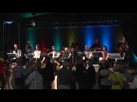 Festival på Feddet 2017 i Kerteminde med: Videbæk Harmonikaklub.