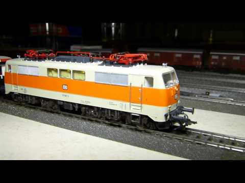 18. Stummi-Treff WN,  23 - BR 111 167-3, Roco 43414 vor S-Bahnzug
