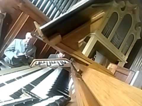 KH093 160508 f MEGJELENTÜNK HAJLÉKODBAN ÁLDOZATRA JÓ ATYÁNK LETÉRDELÜNK ÁHÍTATTAL felHU HT7V