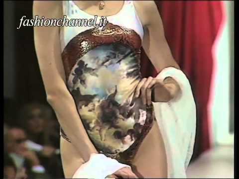 "Vivienne Westwood" Spring Summer 1992 Paris 3 of 3 Pret a Porter Woman by FashionChannel
