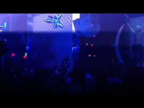 EC Twins @ SET Miami, 11/20/2010 (1)