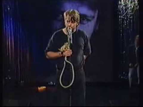 Ronny Eriksson underhåller vägRenarna