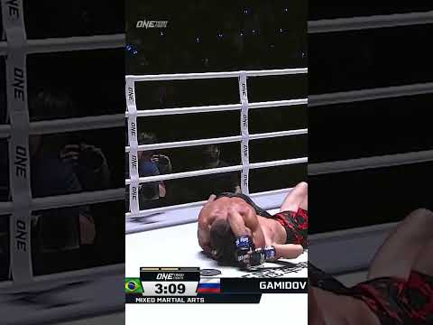 ブルーノ・アセベド🇧🇷がタレク・ガミドフを肩固めで勝利！見事な一本勝利🥋💥