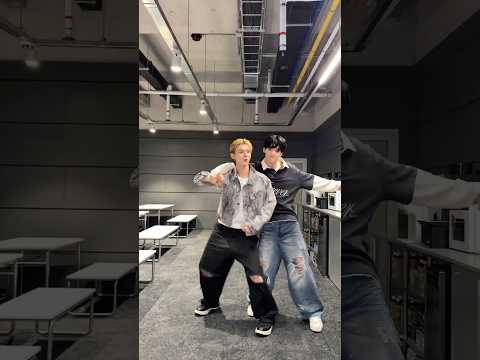 won't you take me to 🦊🐰town? #TXT #SOOBIN #YEONJUN