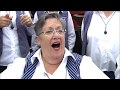 Shantykoor Batavia zingt op het dek van de Batavia
