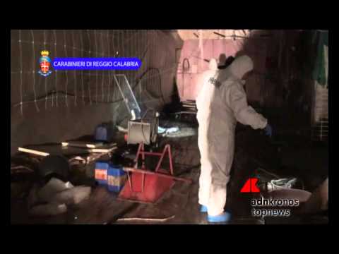 Due posti letto, cucina e un bagno nel bunker della 'Ndrangheta...