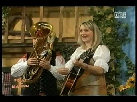 VESELA MAMICA - DRUŽINSKI TRIO POGLADIČ
