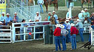 preview picture of video 'calf roping from 2010 Omak Stampede'