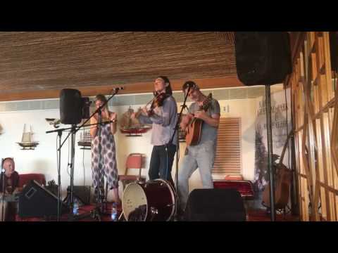 Broom Bezzums & Katie Doherty @ Costa Del Folk