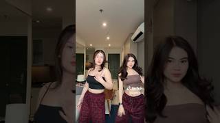 Download lagu Duo idaman Paprichia dan Kumala #goyangtiktok #tiktokhot #pargoy #paprichia #kumalasari mp3 Download lagu Duo idaman Paprichia dan Kumala #goyangtiktok #tiktokhot #pargoy #paprichia #kumalasari mp3