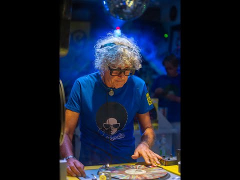 Intervista  al DJ Michele Galeazzo . Joe Vinyle Showcase 2025