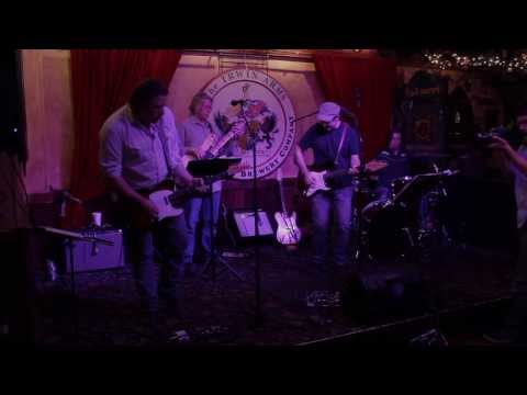 Pete Minda Band Live at Baker St  Pub 12/13/12- You Saved Me