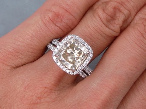 4.37 ctw Cushion Cut Diamond Engagement Ring and Wedding Band Set - BigDiamondsUSA