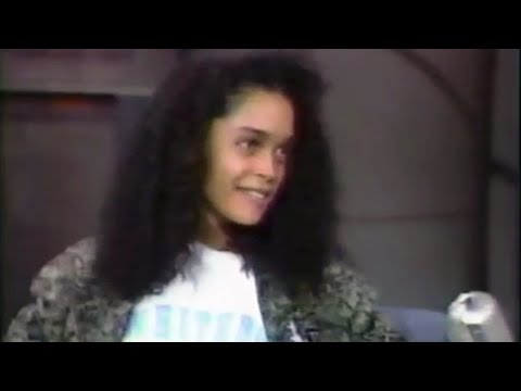 Lisa Bonet Legs
