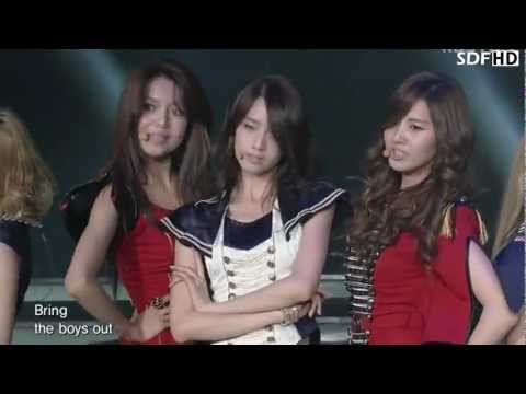 [111120] SNSD - Hoot + talk + The Boys + Ending @ 13th Korea - China Song Festival☆