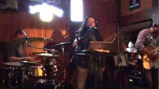 Here I go Again- El Par de Abajo en THEKLA