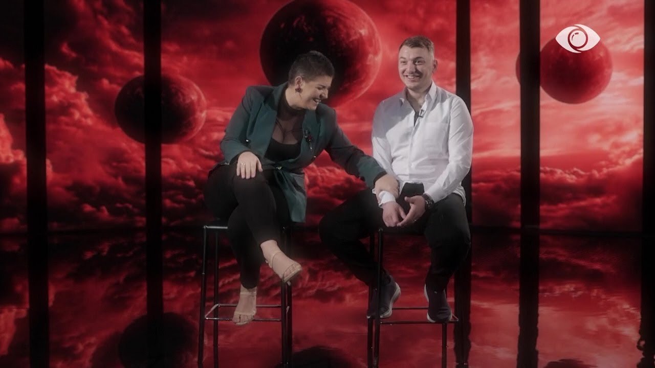 Banorët e parë të shtëpisë së “Borëbardhës dhe 7 xhuxhave”/ Njihuni me Briseidën dhe Jorin