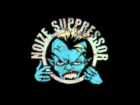 Noize Suppressor vs Mad Dog - Bassdrum Bitch