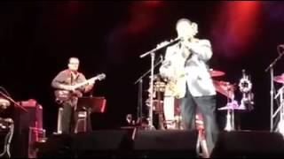 George Benson performs Glen Campbell's Wichita Lineman LIVE