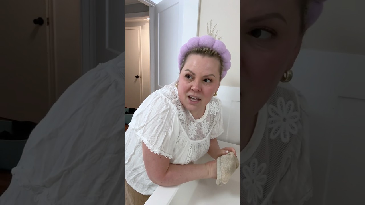 Has anyone seen the viral bride washing off her face video? #bridalmakeup #weddingmakeup #wedding