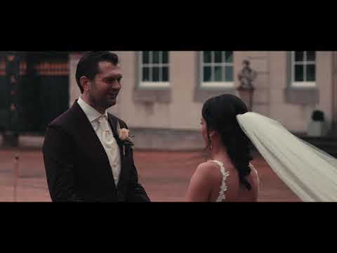 Minimalist wedding photographer using a prime lens