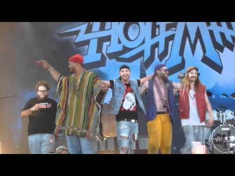 Peace & Love 2010 - Part 1 - Adrian Lux, Mika, Hoffmaestro, Robyn