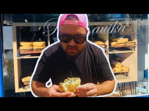 HANGI PIES? LU’AU PIES? Blue Rose cafe MUST TRY - Sonny Eats