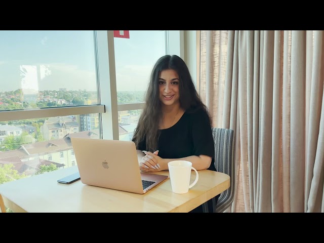 Фото Реклама MacBook. Ролик о том что ноутбук это не просто компьютер - это друг