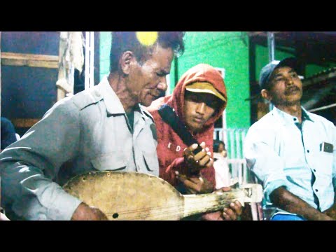 Merinding Dengar | Suara Dan Skill Petikan Gambus Tu Galesong Ditengah Malam ( Akkorongtigi )