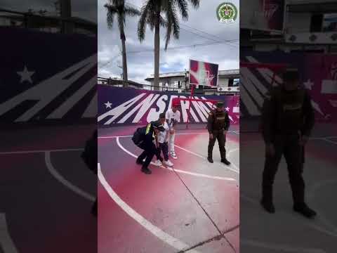 Nuestra Policía Nacional, te invita a volver a los juegos tradicionales.