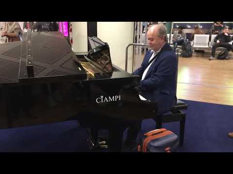 Fiumicino Airport piano - Henryk Jan Botor Misericordias