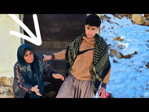 Heartbreaking: Homeless Grandmother Kicked Out in Heavy Snow