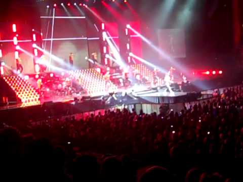 Cher Lloyd - The Clapping Song (Live In Liverpool)