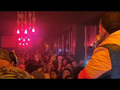 Chica de la noche live