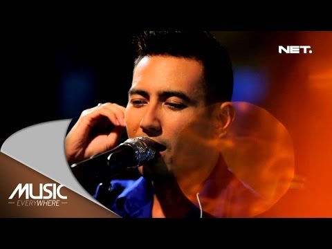 Music Everywhere - Rio Febrian - Aku bertahan