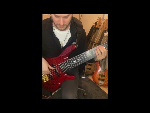 Simge & Bayraşa -  Anahtar ( Bass Cover )