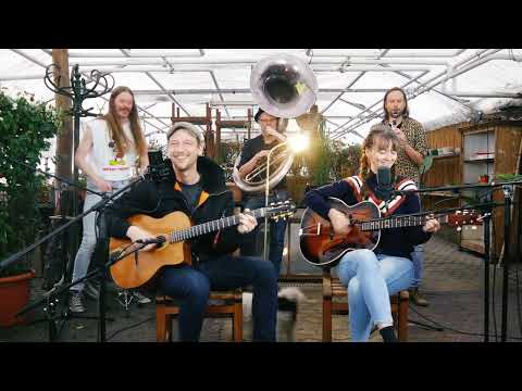 “Undecided” - Swing Circus - Live Acoustic Session