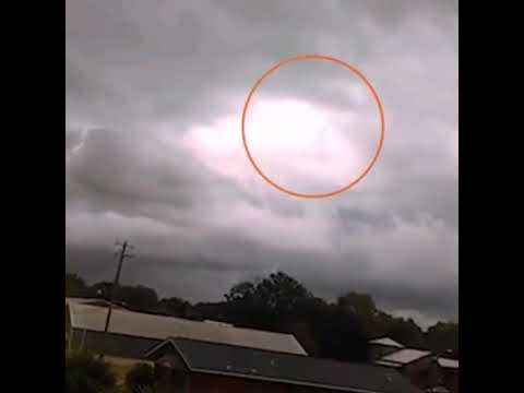 Jesus Nas Nuvens video