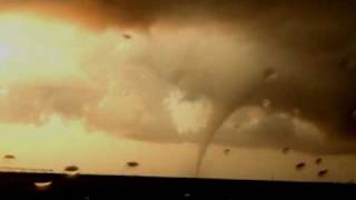 preview picture of video 'May 24, 2010 - Spearman, TX Tornadoes - part 1 of 2'