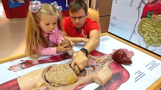 Diana and Roma - Family fun at the Children&#39;s Museum