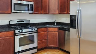 ☆ 2856 W Rosemont -2 ☆ West Ridge ☆ 2bed/1bath ☆ In-Unit Laundry ☆ Deck ☆ SS Appliances ☆