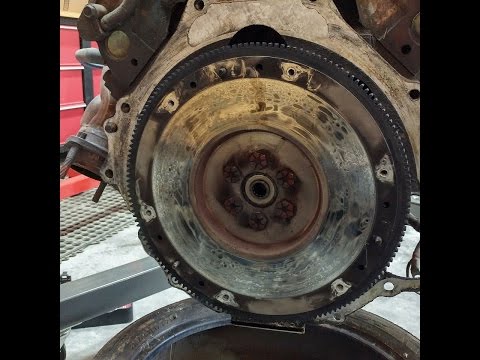 Ford Foxbody Mustang 5.0L V8 Clutch & Flywheel Inspection