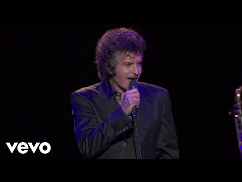 Gino Vannelli - Living Inside Myself (Live) [feat. Bernie Williams]