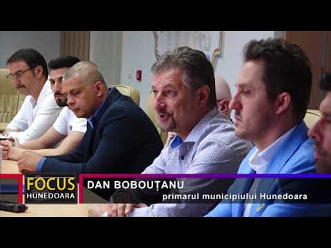 FOTBAL: CS HUNEDOARA VREA ÎN LIGA 2