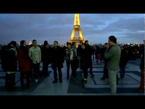 Flash Mob [Paris 2012] [Parte din Tinerii de la Biserica Filadelfia]