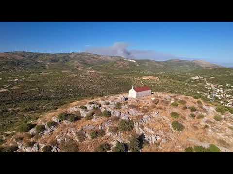 Kirche Crkva Gospe od Sniga – Drid. Kroatien. Mit Blick auf Marina,  Poljica und Seget Vranjica