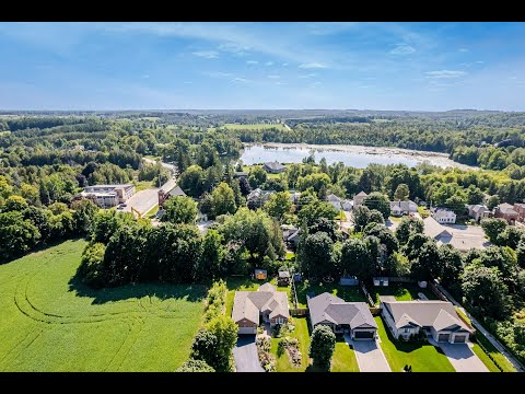 18 Spruce Street, Hillsburgh Home - Real Estate Properties